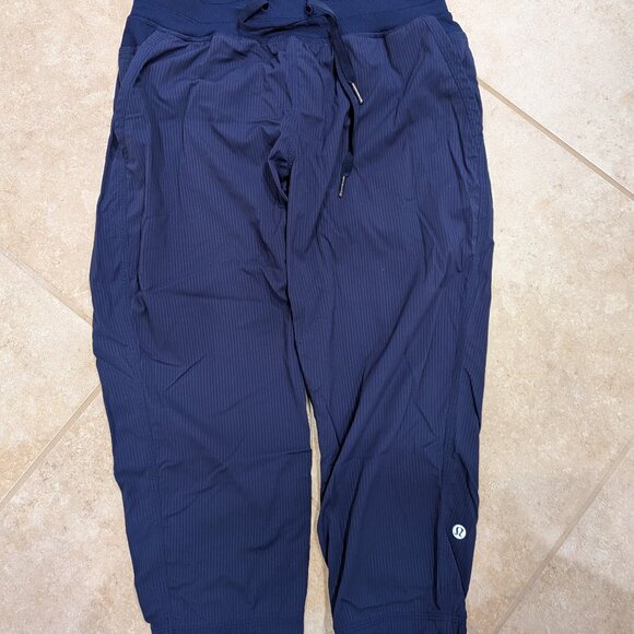 Dance Studio Mid-Rise Jogger 7/8 Length - Picture 3 of 3